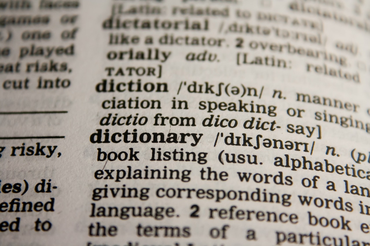 Stormont (Northern Ireland) spends £200K on bilingual translation