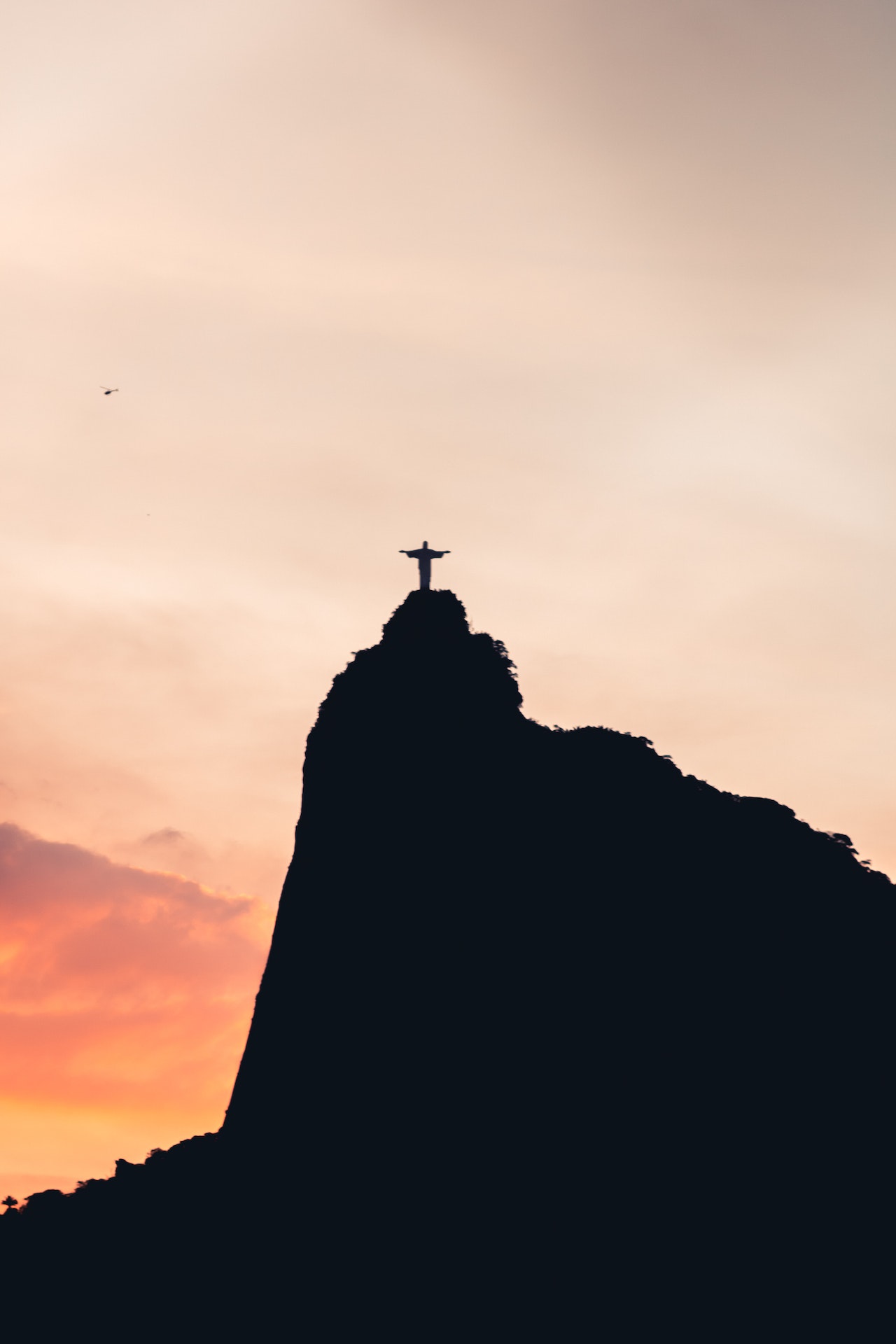 Rio de Janeiro state in Brazil sets up grammar hotline to help people who have difficulties using Portuguese