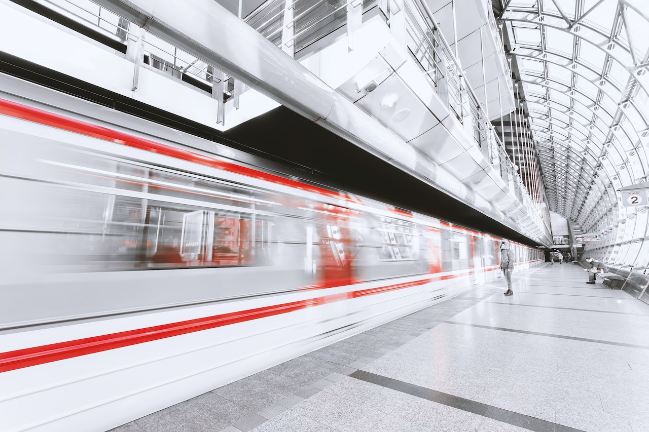 Research finds that bilinguals are faster and more efficient