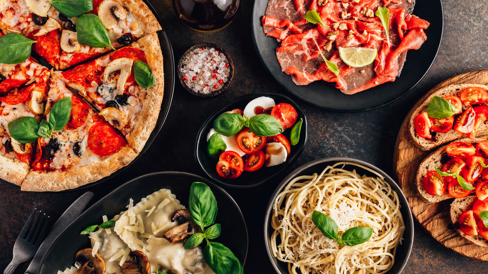 Some of the most popular types of pasta in Italy and provide some classic recipes for you to try at home