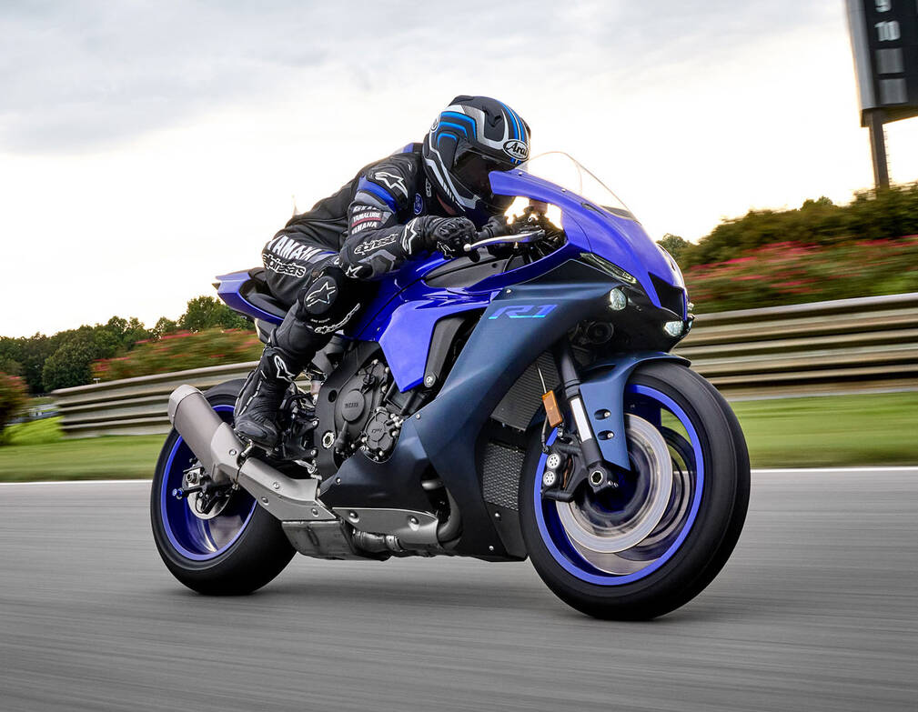 Exploring Popular Sport Motorcycles in Spain: Yamaha R1 and Honda CBR600RR