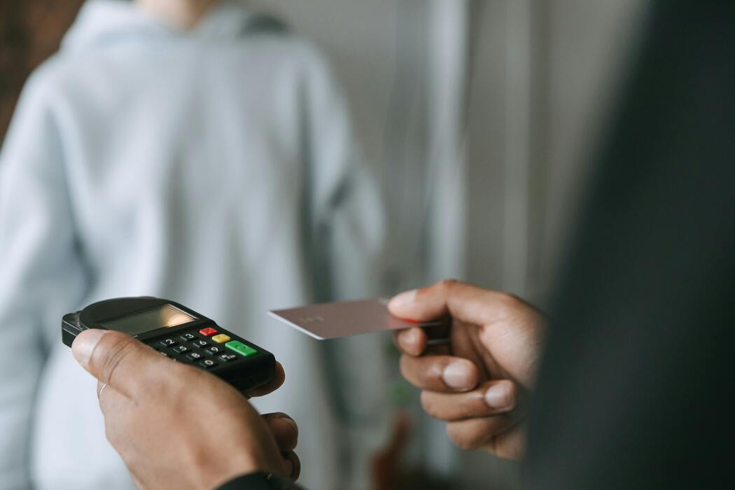 Why Smart Customers Trust Online Banking First