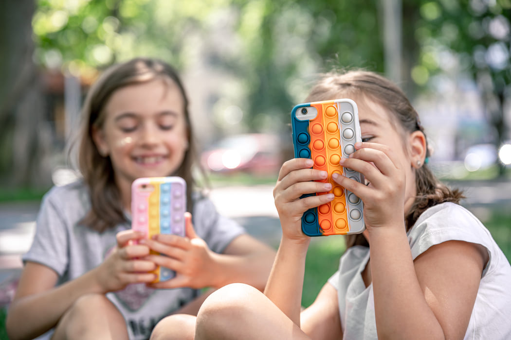 Why Sensory Phone Cases Are the New Must-Have for Parents