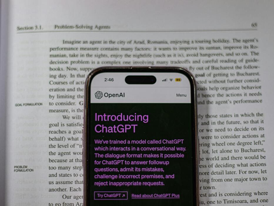 How Proofreading and Editing Prevent AI Chatbot Failures