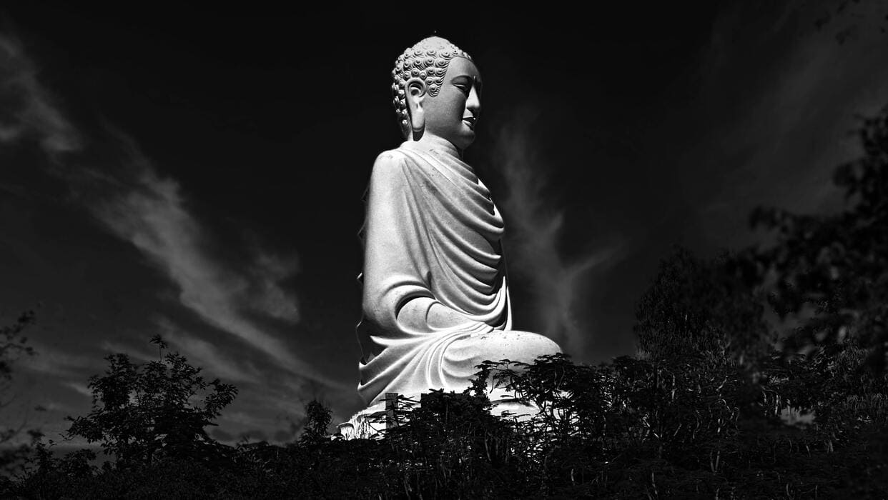 How Women Shaped Philosophy Before They Were Erased